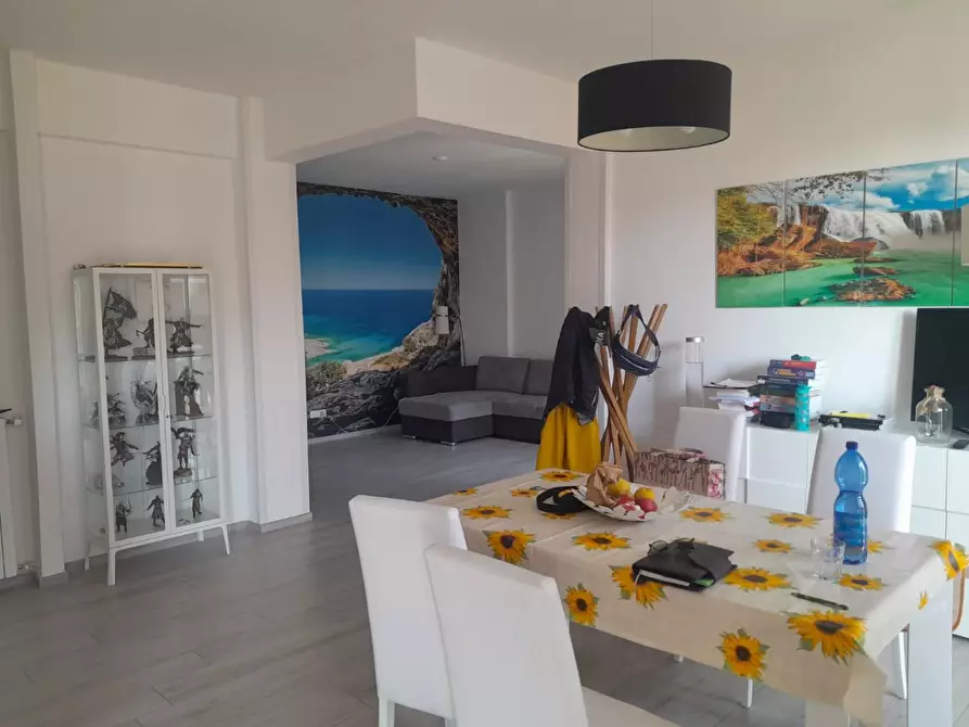 Immagine 2 di Appartamento in vendita  a Livorno