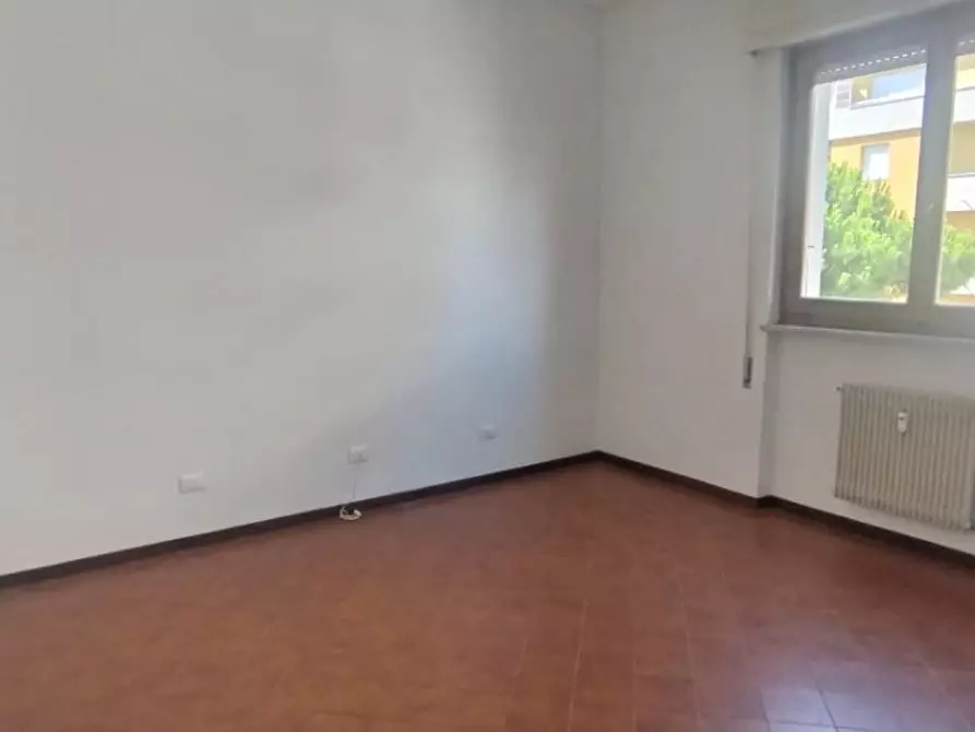 Immagine 9 di Appartamento in vendita  a Carrara