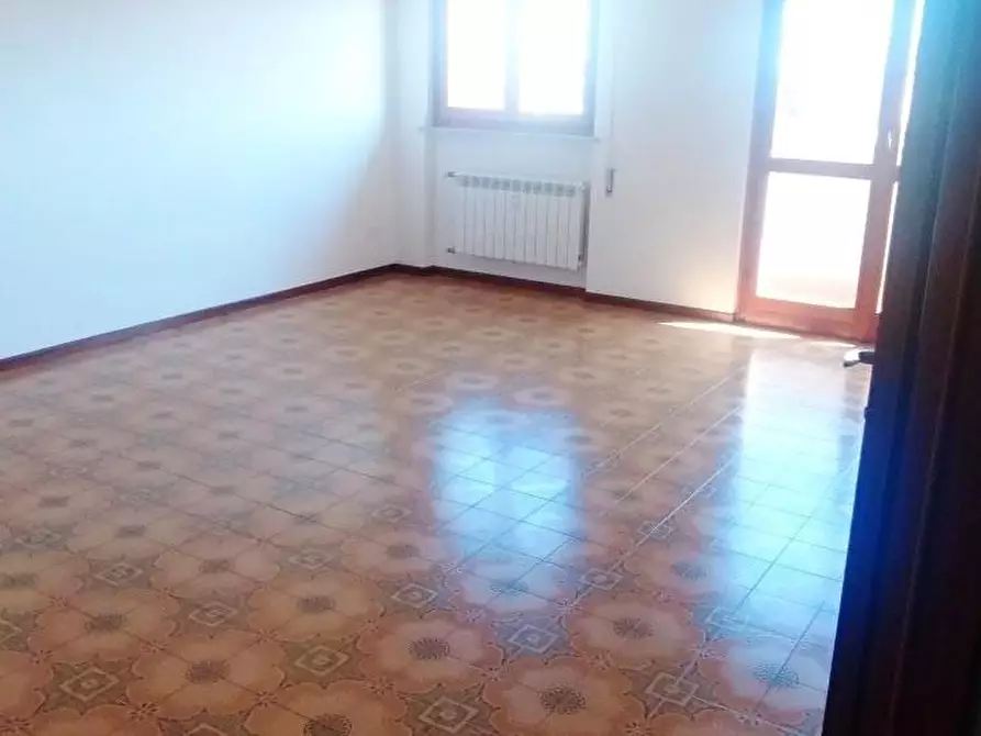 Immagine 4 di Appartamento in vendita  a Carrara