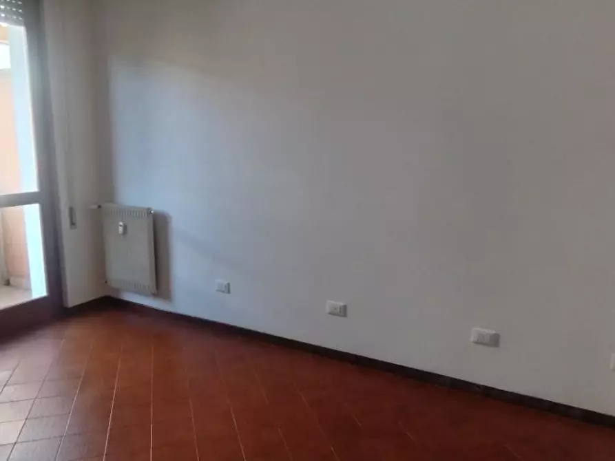 Immagine 12 di Appartamento in vendita  a Carrara