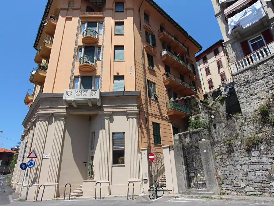 Immagine 1 di Appartamento in vendita  a La Spezia