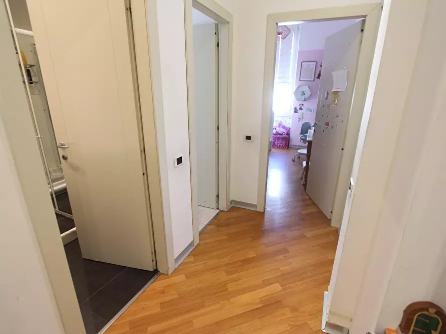 Immagine 5 di Appartamento in vendita  a La Spezia