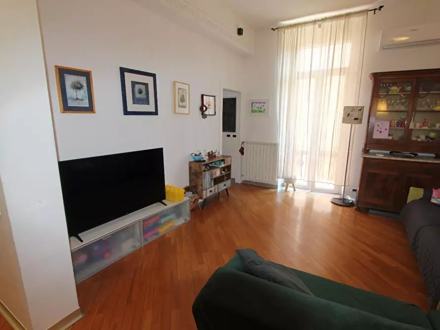 Immagine 8 di Appartamento in vendita  a La Spezia