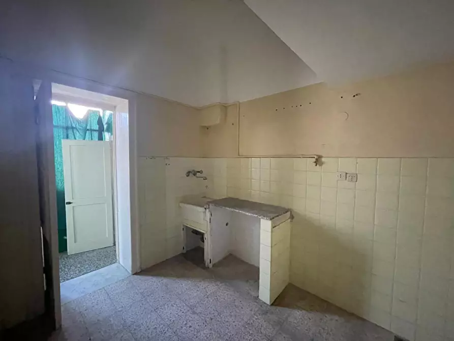 Immagine 7 di Appartamento in vendita  a Taranto