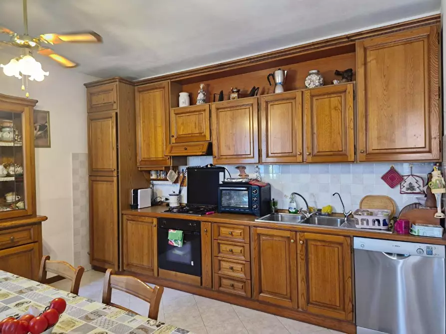 Immagine 3 di Appartamento in vendita  a Campiglia Marittima