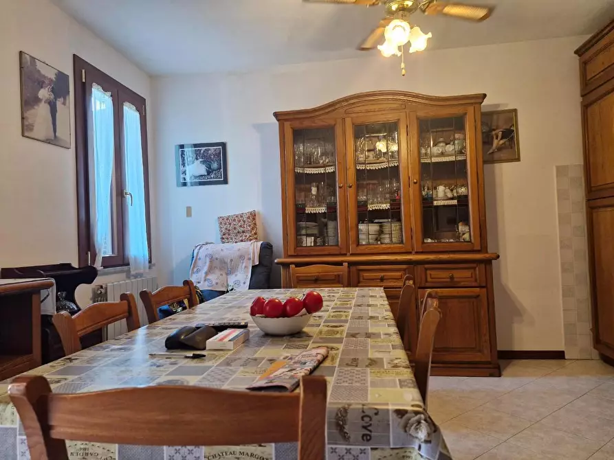 Immagine 4 di Appartamento in vendita  a Campiglia Marittima