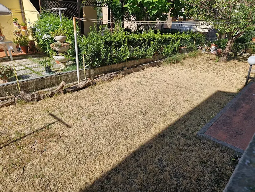 Immagine 20 di Appartamento in vendita  a Campiglia Marittima