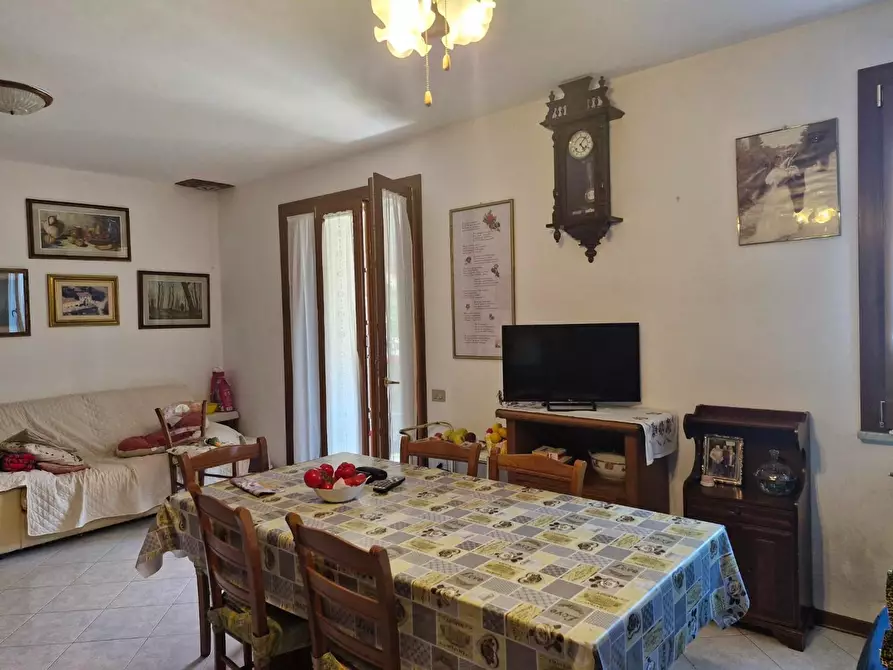 Immagine 5 di Appartamento in vendita  a Campiglia Marittima