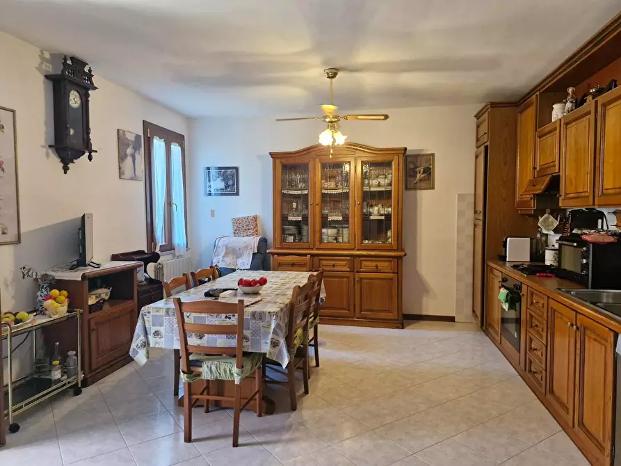 Immagine 2 di Appartamento in vendita  a Campiglia Marittima