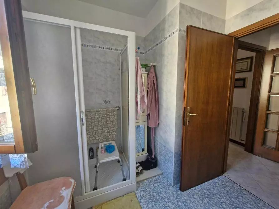 Immagine 14 di Appartamento in vendita  a Campiglia Marittima