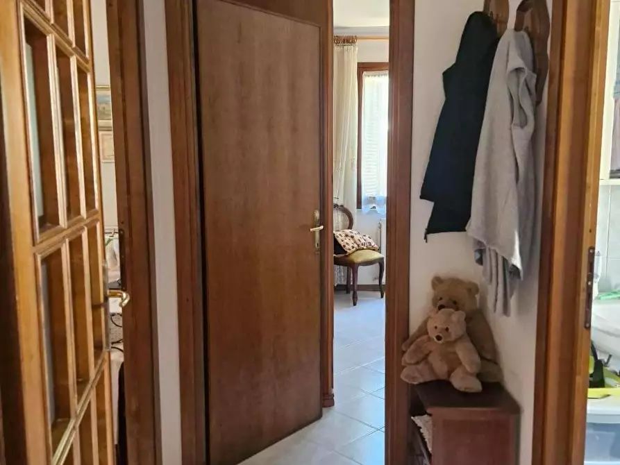 Immagine 12 di Appartamento in vendita  a Campiglia Marittima