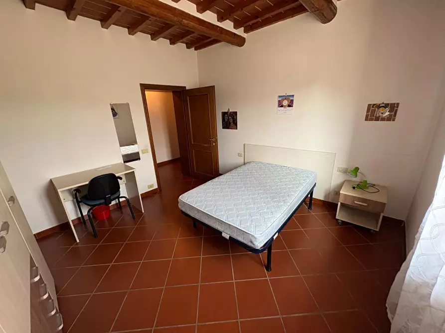 Immagine 26 di Porzione di casa in vendita  a Poggibonsi