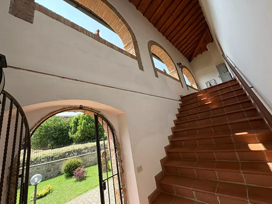 Immagine 16 di Porzione di casa in vendita  a Poggibonsi