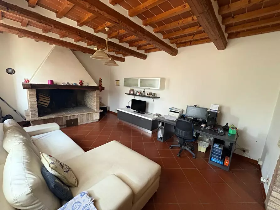 Immagine 34 di Porzione di casa in vendita  a Poggibonsi