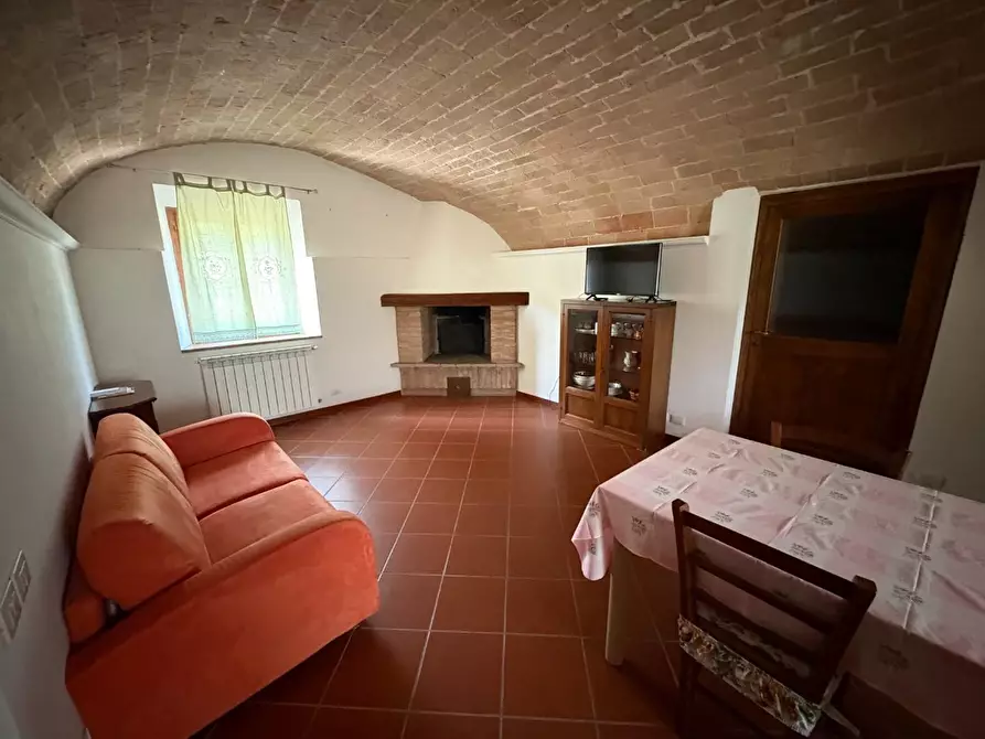 Immagine 5 di Porzione di casa in vendita  a Poggibonsi