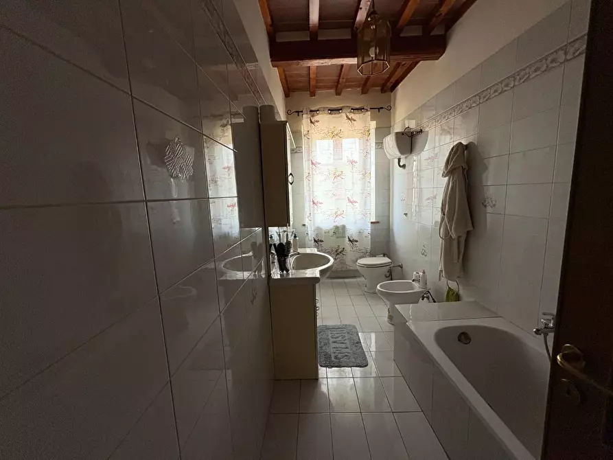 Immagine 24 di Porzione di casa in vendita  a Poggibonsi