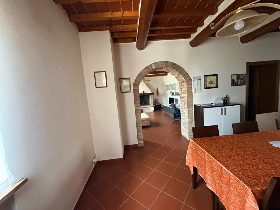 Immagine 30 di Porzione di casa in vendita  a Poggibonsi