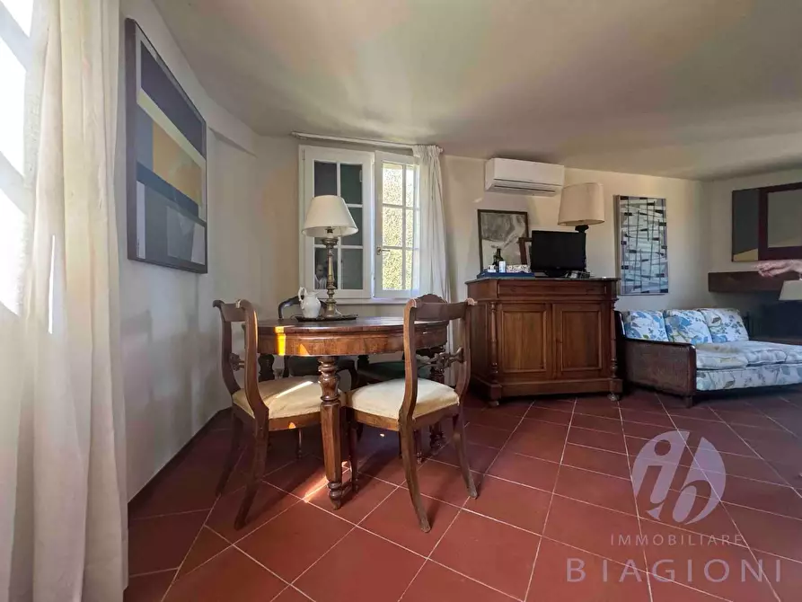 Immagine 6 di Appartamento in vendita  a Forte Dei Marmi