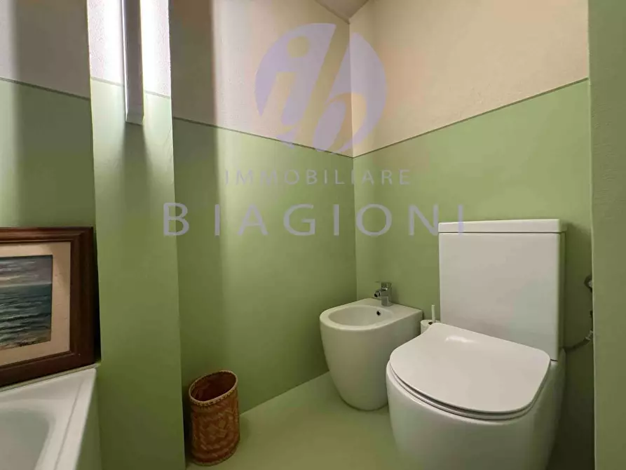 Immagine 13 di Appartamento in vendita  a Forte Dei Marmi