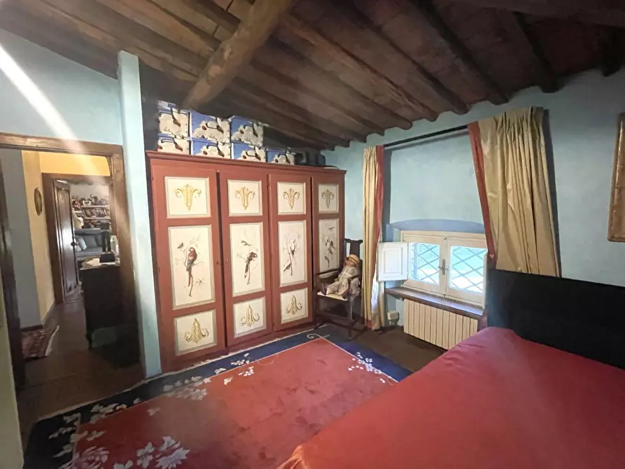 Immagine 41 di Villa in vendita  a Capannori