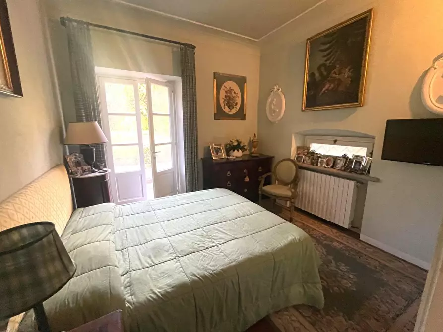 Immagine 22 di Villa in vendita  a Capannori