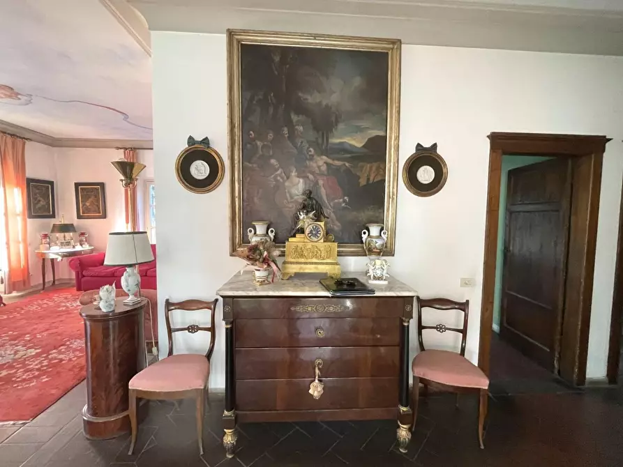 Immagine 15 di Villa in vendita  a Capannori