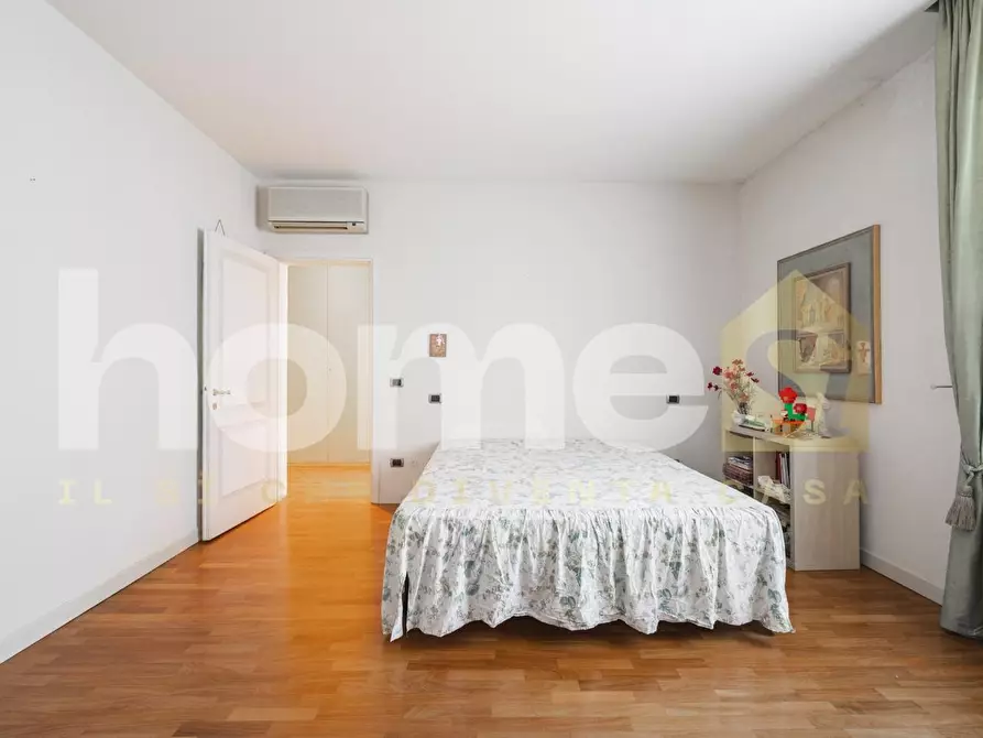 Immagine 28 di Appartamento in vendita  a Modena