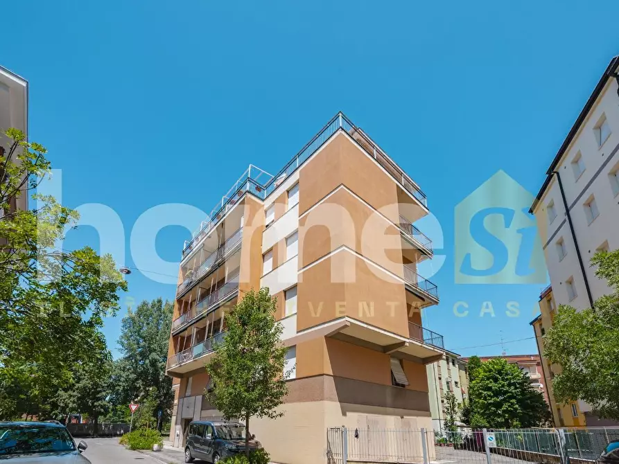 Immagine 38 di Appartamento in vendita  a Modena