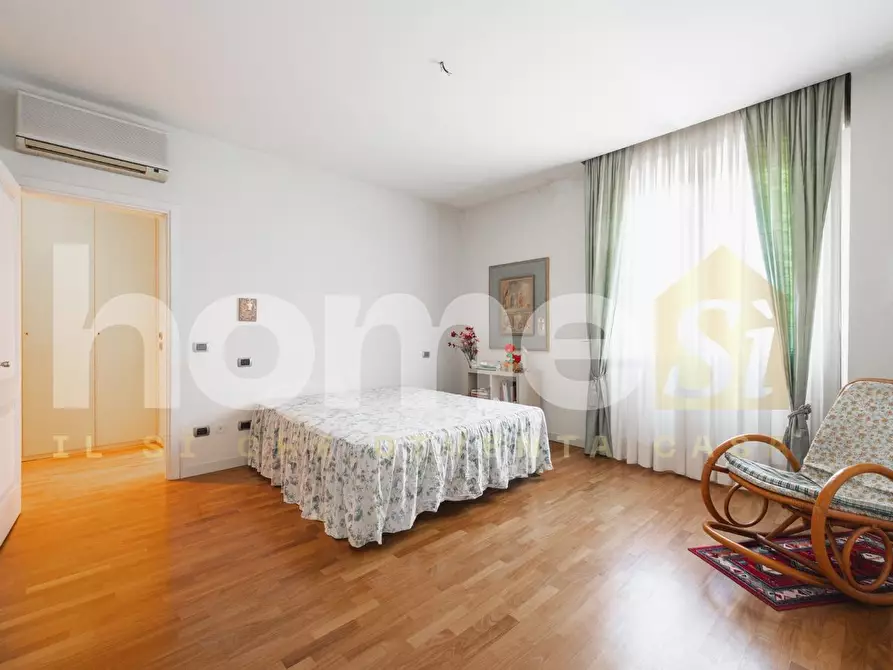 Immagine 27 di Appartamento in vendita  a Modena