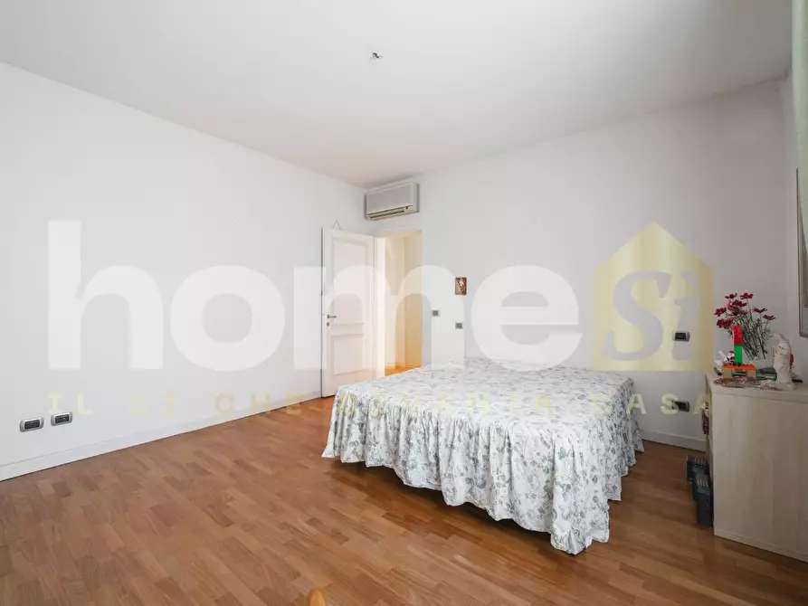 Immagine 29 di Appartamento in vendita  a Modena