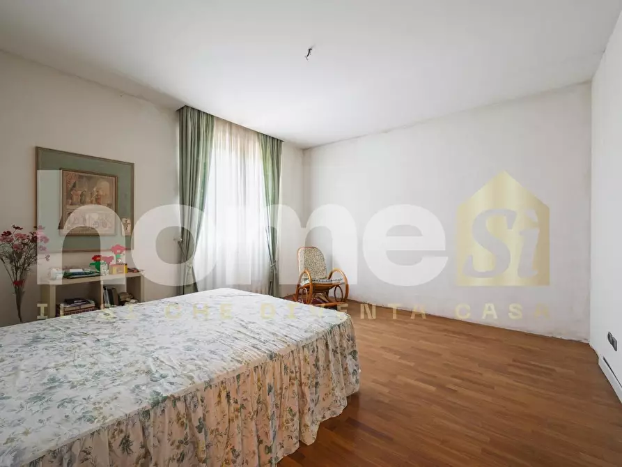 Immagine 26 di Appartamento in vendita  a Modena