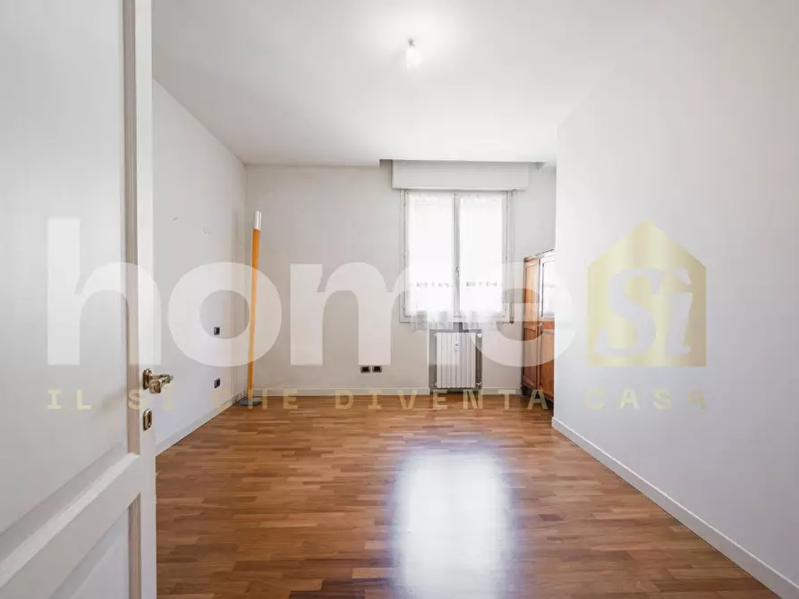 Immagine 21 di Appartamento in vendita  a Modena