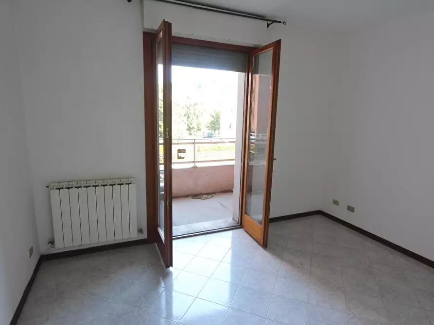 Immagine 4 di Appartamento in vendita  a Aulla