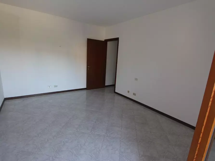 Immagine 3 di Appartamento in vendita  a Aulla