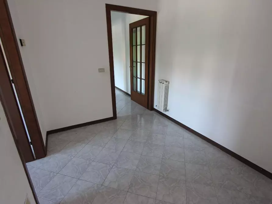 Immagine 6 di Appartamento in vendita  a Aulla