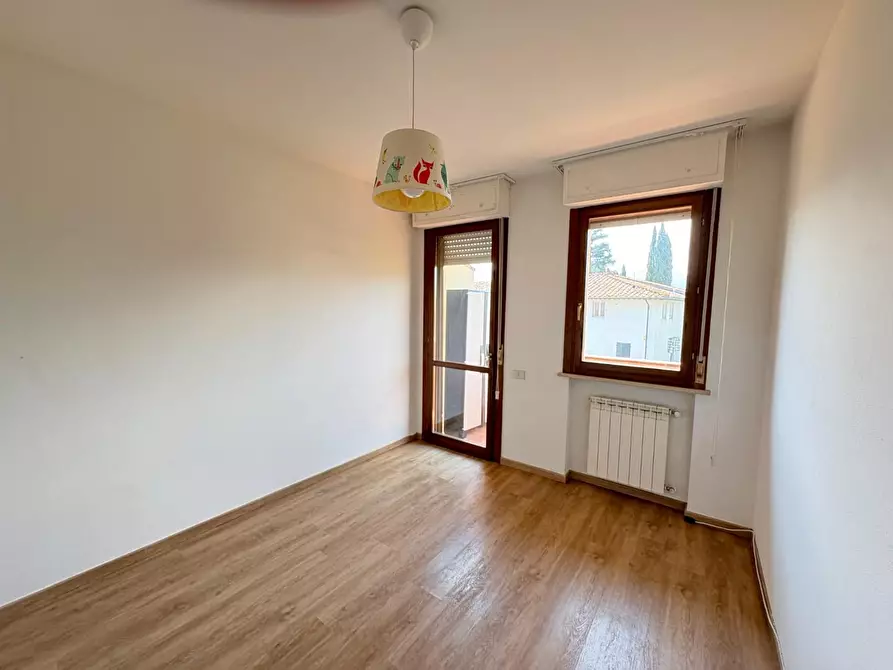 Immagine 9 di Appartamento in vendita  a Lucca