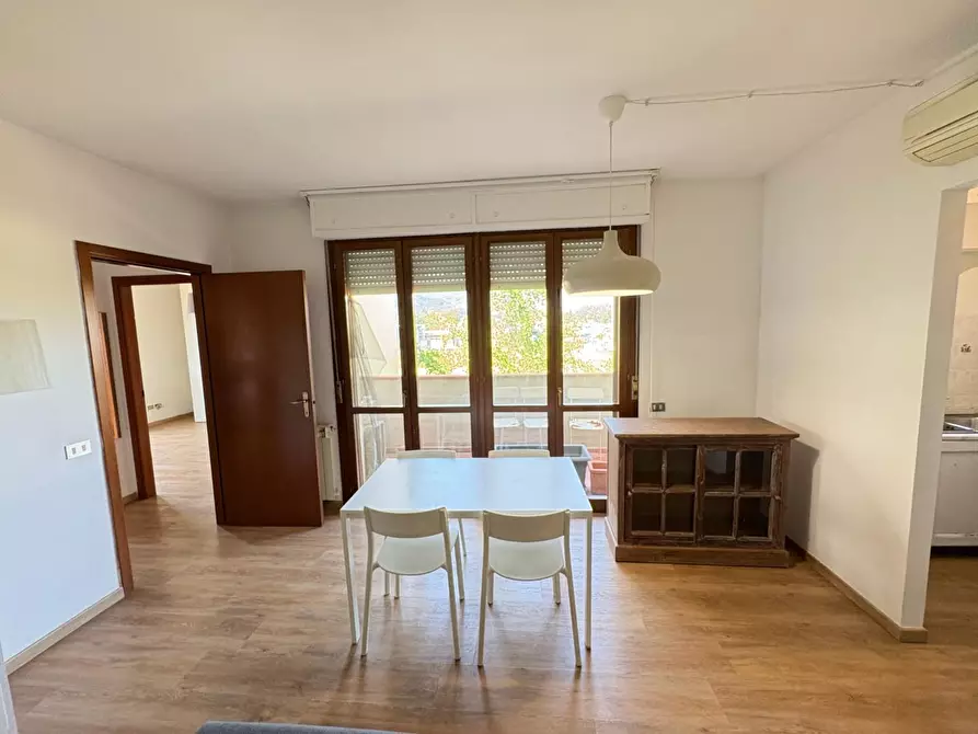 Immagine 3 di Appartamento in vendita  a Lucca