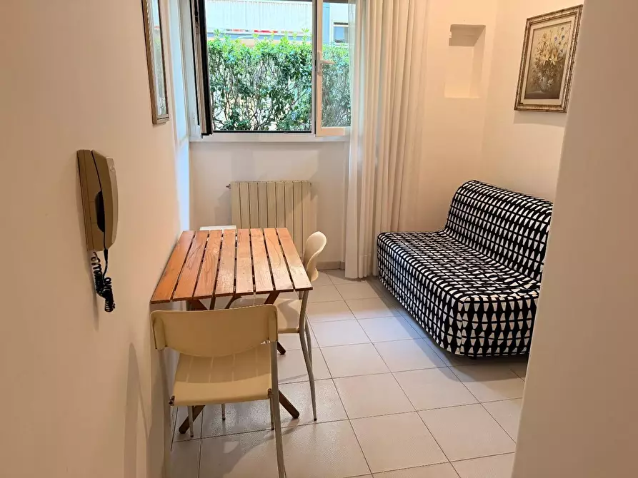 Immagine 14 di Appartamento in vendita  a Viareggio