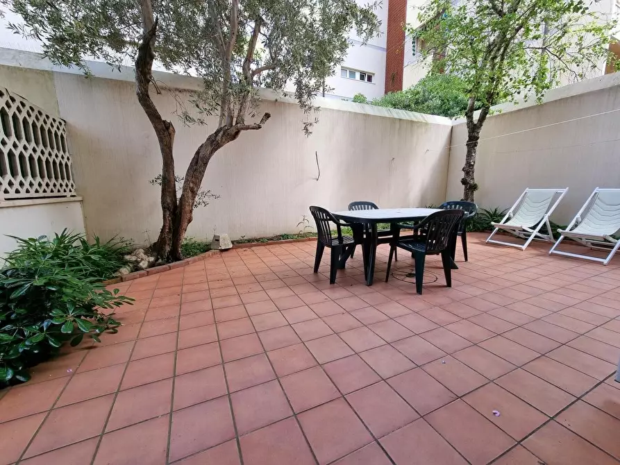 Immagine 1 di Appartamento in vendita  a Viareggio