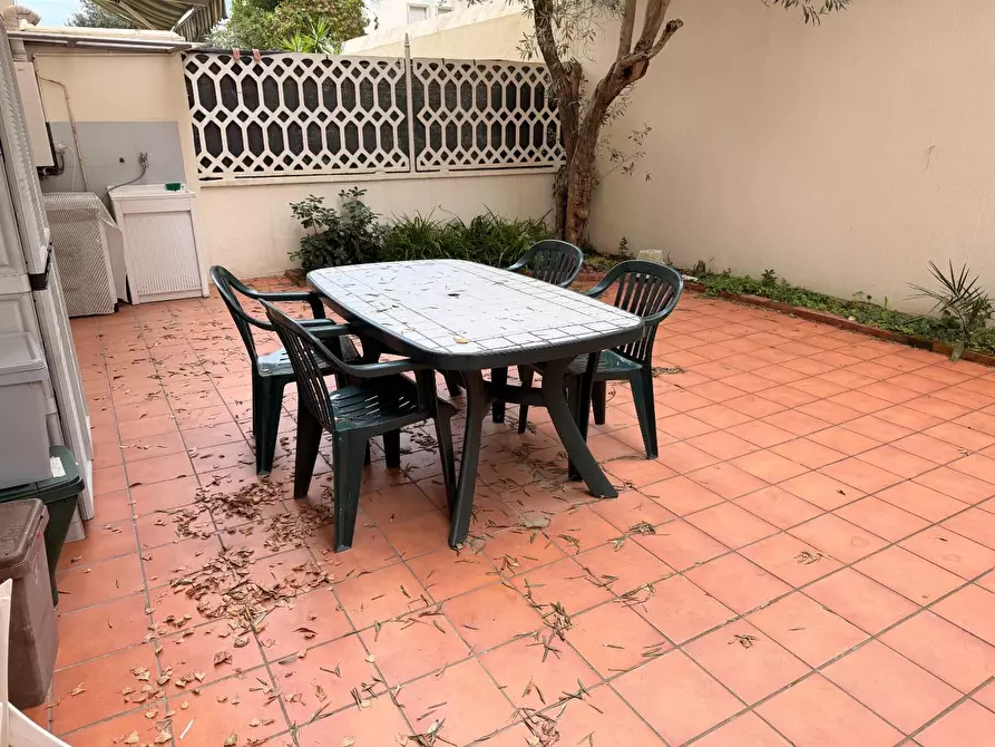 Immagine 1 di Appartamento in vendita  a Viareggio