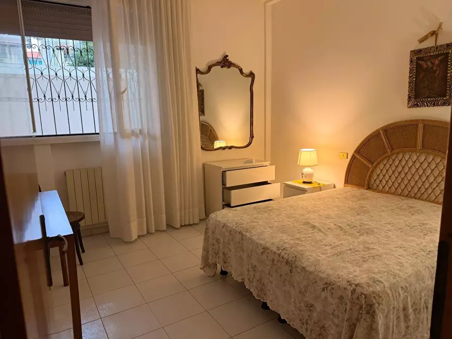 Immagine 11 di Appartamento in vendita  a Viareggio
