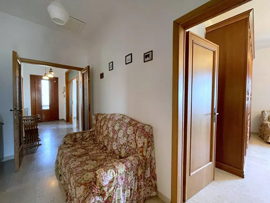 Immagine 48 di Villa in vendita  a Massarosa