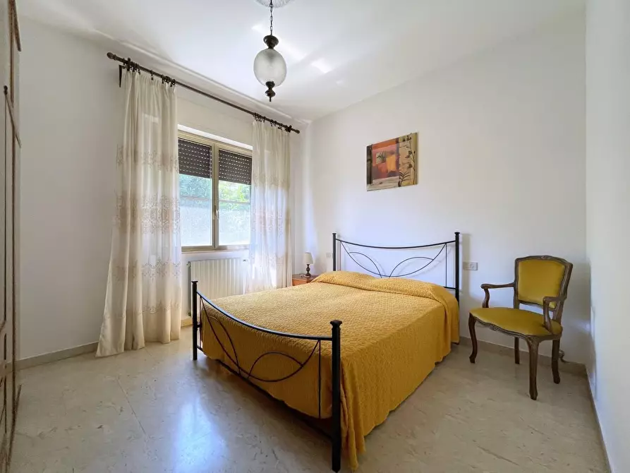 Immagine 39 di Villa in vendita  a Massarosa