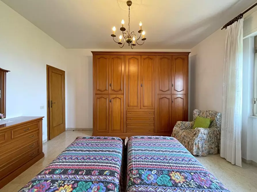 Immagine 52 di Villa in vendita  a Massarosa