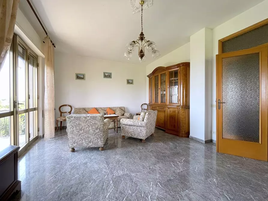 Immagine 21 di Villa in vendita  a Massarosa