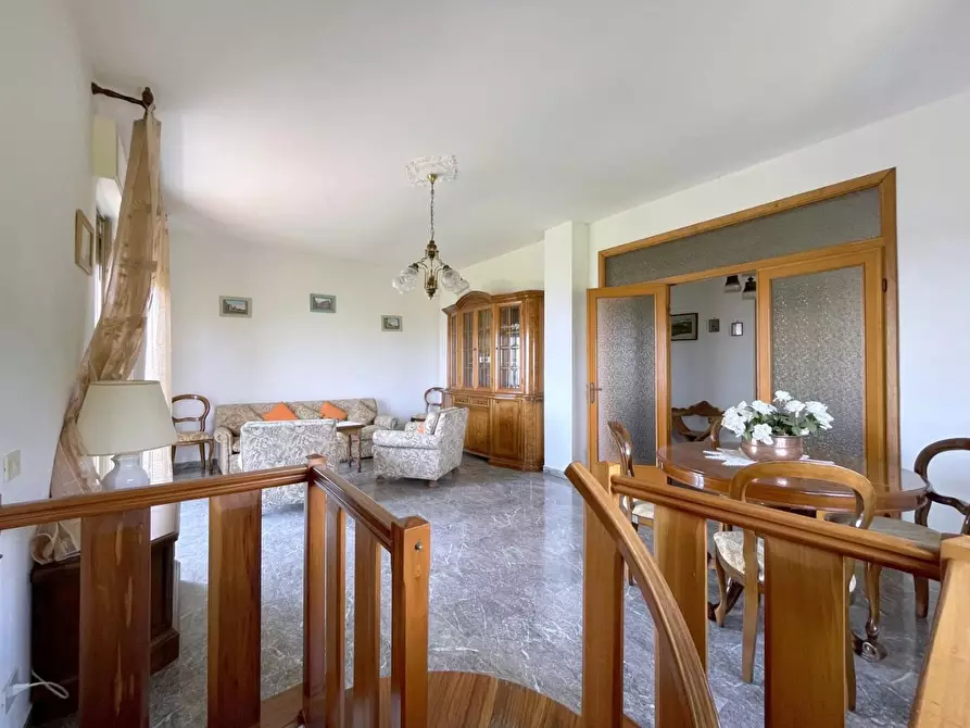 Immagine 23 di Villa in vendita  a Massarosa