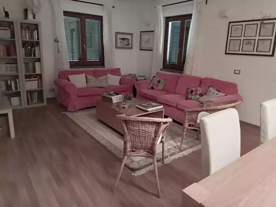 Immagine 20 di Villa in vendita  a Camaiore