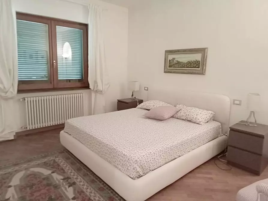 Immagine 31 di Villa in vendita  a Camaiore