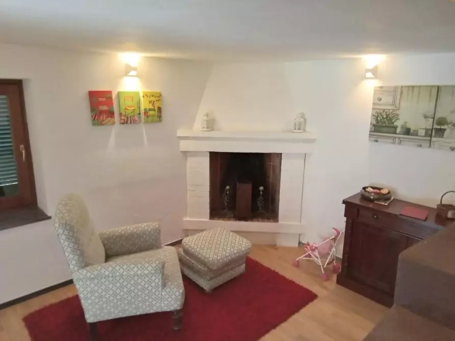 Immagine 18 di Villa in vendita  a Camaiore