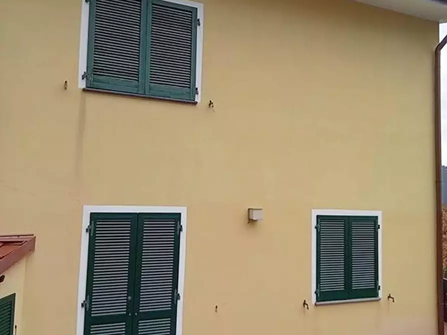 Immagine 5 di Villa in vendita  a Camaiore